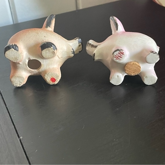 $5 DEAL Pig Salt & Pepper Shaker Set Vintage Retro Pink Peach Unique - Picture 3 of 5